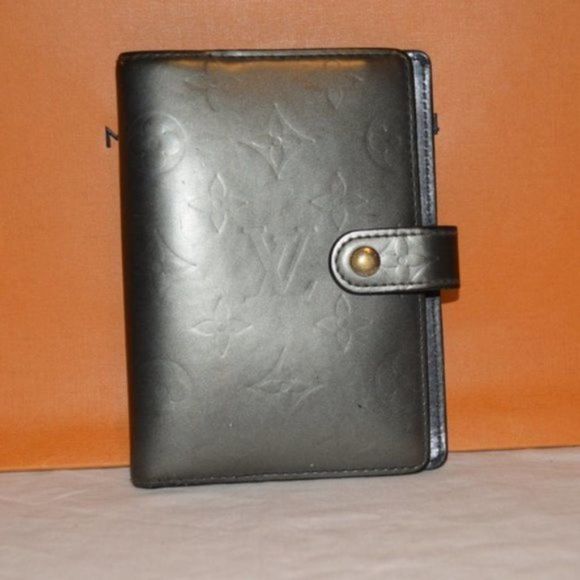 LOUIS Vuitton Gray Matte Monogram Agenda - Picture 5 of 7